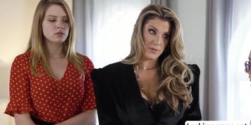 Hot Three Horny Lesbians tries three ways pussy licking (Aften Opal, Giselle Palmer, Kayla Paige)