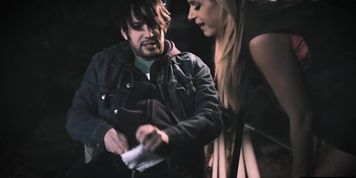 Blonde trailer park MILF got fucked rough outdoors
