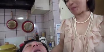 The Sniffing Bewitching Beauty sniffing japanese armpit japanese rimjob
