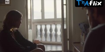Sophie Pfennigstorf Breasts Scene  in Survivors