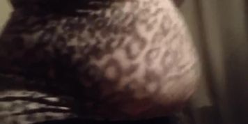 Growmebigger: Gut in Cheetah Dress