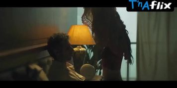 Zoa Morani Butt,  Breasts Scene  in Taish