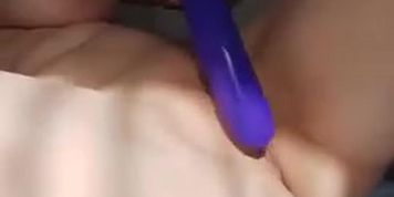 Alittlenekko dildo masturbation