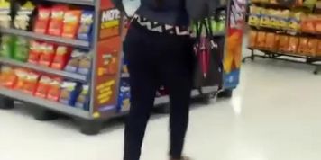 Big ass woman walking in the supermarket