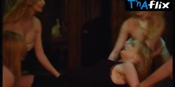 Victoria Levine Nude Scene  in Dracula: The Impaler