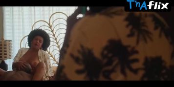 Elisa Lucinda Breasts Scene  in Desjuntados