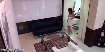 Japanese hot lady gets banged after beauty treatment