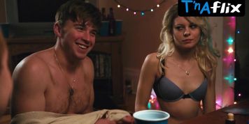 Tracey Fairaway Underwear Scene  in Aquarians
