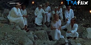 Feo Aladag Bikini Scene  in Der Bergdoktor