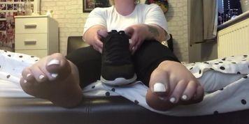 Sweaty work shoes & smelly feet JOI