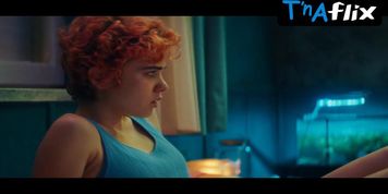 Carolina Sala Butt Scene  in Vetro