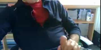 Sexy Straight Italian Dad Shows Off His Big Uncut Penis