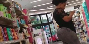 Mega booty ll