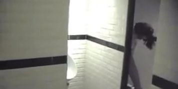 French couple kicked out of restaurant for having sex