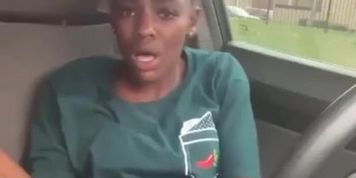 Ebony Girl In Car Masturbating Busted