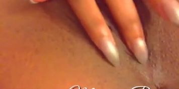 Hot Nails And Pussy Play