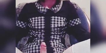 Crossdresser Masturbation And Self Pee (Hattabi4ik)