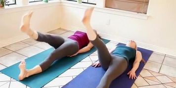 Yoga pants have nice cameltoes.