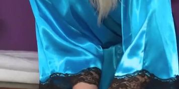 Petite Blonde Teen Massage Girl Blowjob And Cumshot