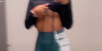Holis, hoy fue d&iacute;a de piernas y?. Y ahora a descansar un ra.. by mayelin0128 from OnlyFans | Coomer