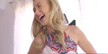 Cute newcomer gets her first taste of pussy and jizz (Alexa Grace)