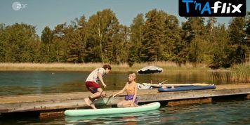 Valentina Pahde Breasts,  Bikini Scene  in Inga Lindstrom