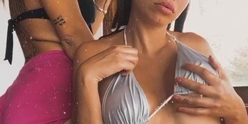 Mmmmm como nos gusta comer pizza que ricooooo? by jennirb from OnlyFans | Coomer