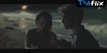Katerina Shpitsa Breasts Scene  in Molodoye Vino