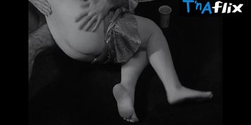 Linda Boyce Lesbian,  Butt Scene  in The Amazing Transplant (Uta Erickson)