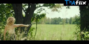 Lola Kirke Sexy Scene  in American Woman (Norma Joel)