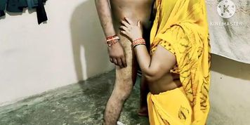 Desi Bhabhi Fucks Electrician in Steamy Role Play - Hardcore Indian Homemade Sex
