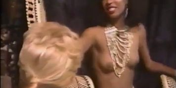 In and Out of Africa 1987 (Angel Kelly, Jeannie Pepper, Nina Hartley)