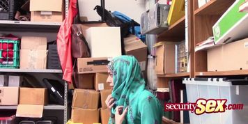 Exotic petite slut got fucked on the office desk