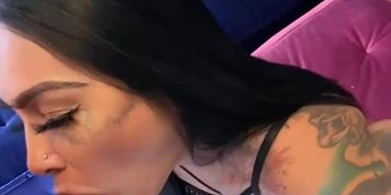 Big Tits Thick Girl Wants Facial