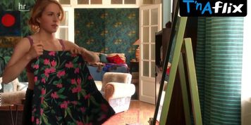 Paula Kalenberg Underwear Scene  in Eine Sommerliebe Zu Dritt
