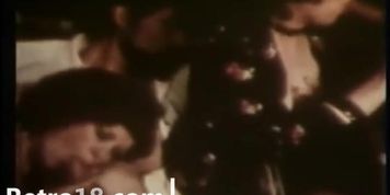 perfect threesome retro havingsex