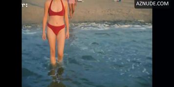 Sophie Lindner Butt,  Breasts Scene  in Vlam