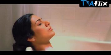 Tabu Sexy Scene  in Hawa