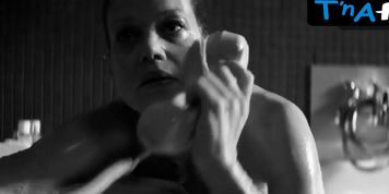 Marie Baumer Sexy Scene  in 3 Tage In Quiberon