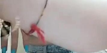 Amateur big ass and big natural tits girl show
