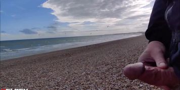 beach cum on public beach