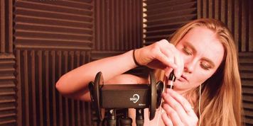 kissing asmr