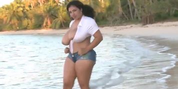 bbbb boobs
