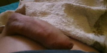 watch porn on pc and play with my dick after i niff som coke