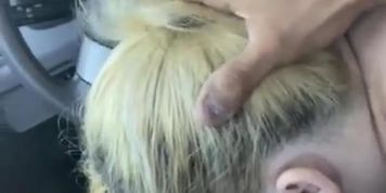 Quick nasty blow job 