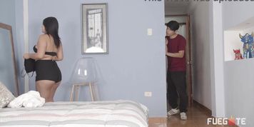 The best  (GinezFlowers) Beautiful scorned woman decides to take  in the best way, fucking rough with her cheating husband&#'s b