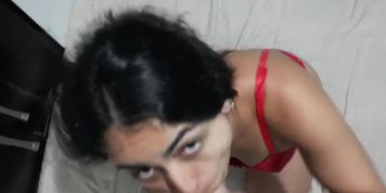 Cumming in her face - Marne Lust brunette girl