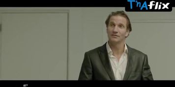 Tjitske Reidinga Breasts Scene  in De Verbouwing