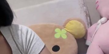 GADIS INI BAYAR KOST PAKE MEMEK SEMPIT