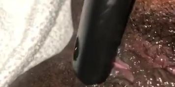 Lonely wet Ebony Showing preview of kitty  (Pretty Pussy)